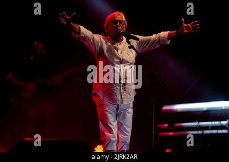 24. August 2022, Santa Severa (Rom, Latium (Roma, Italien: Nino D'Angelo in ''The Poet Who Can't Talk''' Tour 22 auf der Burg von Santa Severa Estate 22. (Bild: © Daniela Franceschelli/Pacific Press via ZUMA Press Wire) Stockfoto