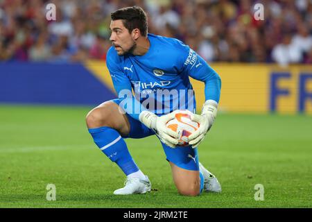 Barcelona, Spanien. 24. August 2022. Stefan Ortega von Manchester City während des vorteiligen Freundschaftsspiel, um Mittel für ELA zwischen dem FC Barcelona und Manchester City im Spotify Camp Nou in Barcelona, Spanien, zu sammeln. Bild: DAX Images/Alamy Live News Stockfoto