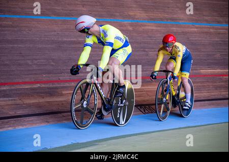 Rayan HELAL und Guy MANSIO, Männer-Sprint während der französischen Meisterschaften im Bahnradsport 2022 am 24. August 2022 im Vélodrome Toulon Provence Méditerranée in Hyères, Frankreich - Foto Florian Frison / DPPI Stockfoto