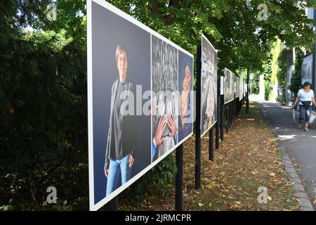 Außenausstellung beim La Gacilly-Baden Fotofestival in Baden bei Wien, Niederösterreich Stockfoto