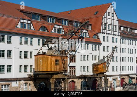 Einkaufszentrum Im Alten Industriegebiet Tempelhofer Hafen, Tempelhof-Schöneberg, Berlin, Deutschland Stockfoto