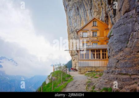 Holzhütte in der Nähe von Appenzell in den schweizer Alpen, Schweiz Stockfoto