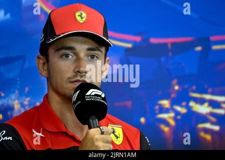 Scuderia Ferrari Monegasque-Fahrer Charles Leclerc im Rahmen einer Pressekonferenz vor dem Rennen in Spa-Francorchamps, dem Formel-1-Grand-Prix von Belgien, am Donnerstag, dem 25. August 2022. BELGA FOTO DIRK WAEM Stockfoto