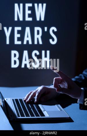 Handschrift Text Neujahr S Bash. Geschäftskonzept Feier der kommenden 365 Tage Happy Party Time Geschäftsfrau präsentiert wichtige Botschaft auf Stockfoto