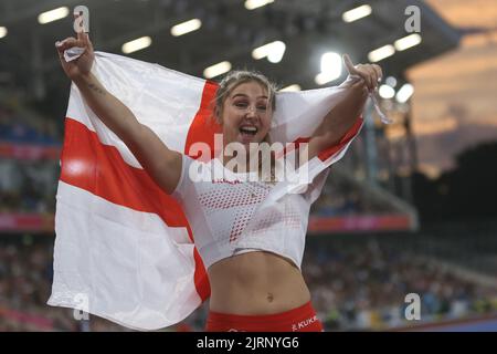 Molly CAUDERY aus England feiert Silber im Women's Pole Vault - Finale bei den Commonwealth-Spielen 2022 in Birmingham. Stockfoto