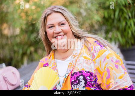 Köln, Deutschland. 25. August 2022. Ilka Bessin, Komedian. Mit prominenten Gästen präsentierte Jana Ina Zarrella ihre erste Brillen-Kollektion für die Marke „Eyes more“. Quelle: Rolf Vennenbernd/dpa/Alamy Live News Stockfoto