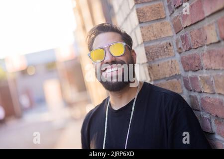 Köln, Deutschland. 25. August 2022. Kais Setti, Schauspieler. Mit prominenten Gästen präsentierte Jana Ina Zarrella ihre erste Brillen-Kollektion für die Marke 'Eyes more'. Quelle: Rolf Vennenbernd/dpa/Alamy Live News Stockfoto