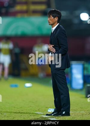 Alajuela, Costa Rica. 21. August 2022. Alajuela, Costa Rica, August 21. 2022: Cheftrainer von Japan Futoshi Ikeda während der FIFA U20 Frauen-Weltmeisterschaft Costa Rica 2022 Viertelfinale Fußballspiel zwischen Japan und Frankreich bei Morera Soto in Alajuela, Costa Rica. (Daniela Porcelli/SPP) Quelle: SPP Sport Press Foto. /Alamy Live News Stockfoto