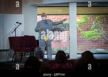 Christlicher Pastor predigte von der Kanzel Stockfoto