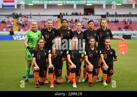 San Jose. 25. August 2022. Team der Niederlande posieren für Fotos vor dem Halbfinale zwischen Spanien und den Niederlanden der FIFA U-20 Frauen-Weltmeisterschaft 2022 in San Jose, Costa Rica am 25. August 2022. Kredit: Xin Yuewei/Xinhua/Alamy Live Nachrichten Stockfoto