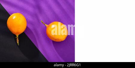 Tropische und frische Granadilla-Frucht - Passiflora ligularis Stockfoto