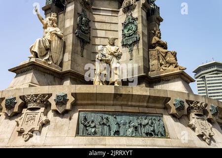 Eine schöne Aufnahme des Colon (Columbus)-Denkmals in Barcelona, Spanien Stockfoto