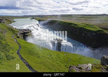 Gullfoss Wasserfall befindet sich in der Schlucht am Hvita Fluss, Island Stockfoto