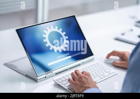 Online-Update Für Business Computer. Fortschritt Der Software-Aktualisierung Stockfoto
