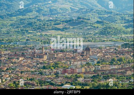 Schöne Luftaufnahme von Pistoia, Italien, von Valdibure Stockfoto