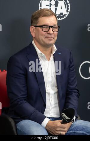 Spa, Belgien. , . Weltmeisterschaft F1. Großer Preis Von Belgien. Der Vorstandsvorsitzende der AUDI AG, Markus Duesmann, kündigt AUF der Pressekonferenz die TEILNAHME VON AUDI an F1 an.- Foto Copyright: Cristiano BARNI/ATP images Credit: SPP Sport Press Foto. /Alamy Live News Stockfoto