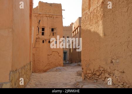 Schlammhäuser im alten Dorf Al Hamra im Oman Stockfoto