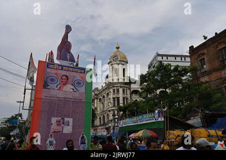 Kalkutta, Westbengalen, Indien - 21.. Juli 2022 : All India Trinamool Congress Party, AITC oder TMC, auf der Ekushe July, Shadid Dibas, Martyrs Day Kundgebung. Tablo Stockfoto