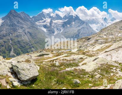 Der Piz Bernina und der Piz Roseg Gipfel - Schweiz. Stockfoto