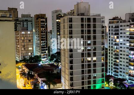 Stadt sao paulo in brasilien in einer grauen Nacht Stockfoto