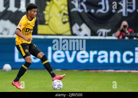 Kerkrade, Niederlande. 26. August 2022. KERKRADE, NIEDERLANDE - 26. AUGUST: Terrence Douglas von Roda JC während des niederländischen Keukenkampioendivisie-Spiels zwischen Roda JC und NAC Breda im Parkstad Limburg Stadion am 26. August 2022 in Kerkrade, Niederlande (Foto: Geert van Erven/Orange Picics) Credit: Orange Pics BV/Alamy Live News Stockfoto