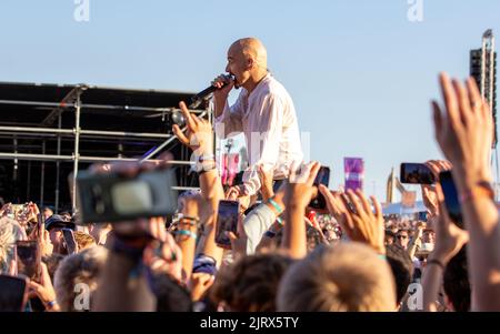 Portsmouth, Großbritannien. 26. August 2022. James tritt beim Victorious Festival 2022 auf. Southsea Common. 26. August 2022. Kredit: Charlie Raven/Alamy Live Nachrichten Stockfoto