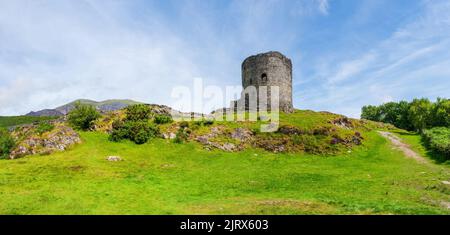 Ruinen von Dolbadarn Castle in Llanberis, Wales Stockfoto