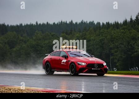 Spa, Belgien. 26. Aug, 2022. Sicherheitsfahrzeug, mercedes während des Formel 1 Rolex Belgian Grand Prix 2022, 14. Lauf der FIA Formel 1 Weltmeisterschaft 2022 vom 26. Bis 28. August 2022 auf dem Circuit de Spa-Francorchamps, in Francorchamps, Belgien - Foto Antonin Vincent / DPPI Kredit: DPPI Media/Alamy Live News Stockfoto
