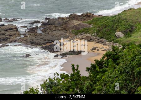 Roter Strand Aussichtspunkt in Penha Santa Catarina Brasilien Stockfoto