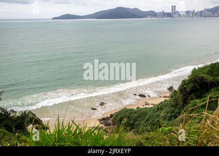 Strand des Lochs in Balneario Camboriu Santa Catarina Brasilien Stockfoto