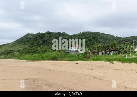 Roter Strand Aussichtspunkt in Penha Santa Catarina Brasilien Stockfoto