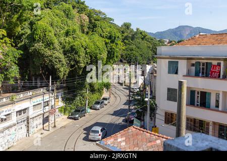 Largo do Curvelo in Rio de Janeiro, Brasilien - 27. April 2019: Largo do Curvelo befindet sich in der Nachbarschaft von Santa Teresa in Rio de Janeiro. Stockfoto