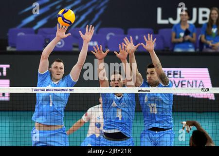 Toncek Stern, Jan Kozamernik, Klemen Cebulj (Slowenien). Volleyball-Weltmeisterschaft 2022. Stockfoto