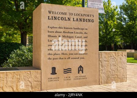 Lockport, Illinois - Vereinigte Staaten - 23.. August 2022: Lincoln Landing Willkommensschild am Historic I & M Canal in Lockport, Illinois. Stockfoto