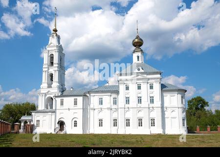 Kathedrale der Verkündigung der seligen Jungfrau Maria (1810) an einem sonnigen Augusttag. Kaufen, Region Kostroma. Russland Stockfoto