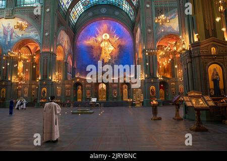 REGION MOSKAU, RUSSLAND - 18. AUGUST 2022: Im Haupttempel der Streitkräfte der Russischen Föderation (Kathedrale der Auferstehung Christi) Stockfoto