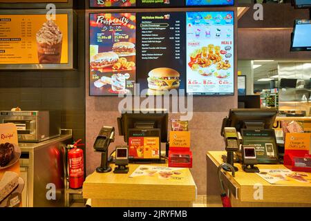 KUALA LUMPUR, MALAYSIA - CA. JANUAR 2020: McDonald's Restaurant in Kuala Lumpur. Stockfoto