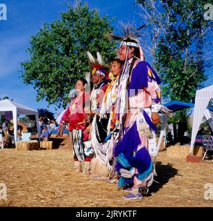 Kriegsgefangener Wow, 7 Nationen in Sedona, Indianer beim Tanz Arizona, USA Stockfoto