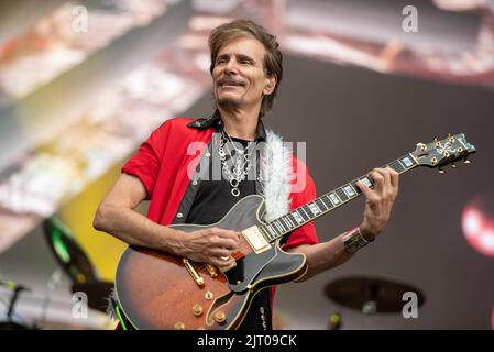 23. Juni 2022: Gitarrenlegende Steve Vai tritt beim Hellfest Open Air Festival auf Stockfoto