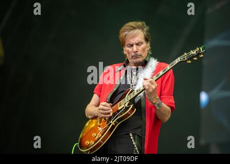 23. Juni 2022: Gitarrenlegende Steve Vai tritt beim Hellfest Open Air Festival auf Stockfoto