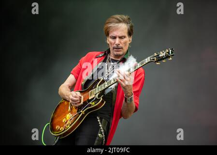 23. Juni 2022: Gitarrenlegende Steve Vai tritt beim Hellfest Open Air Festival auf Stockfoto