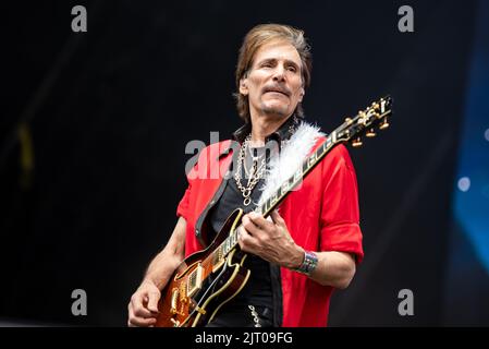 23. Juni 2022: Gitarrenlegende Steve Vai tritt beim Hellfest Open Air Festival auf Stockfoto