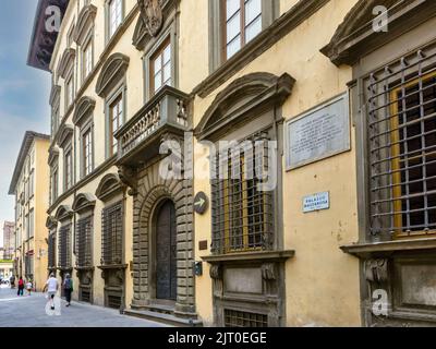 Der Palazzo Mazzarosa aus dem 17.. Jahrhundert. Lucca, Provinz Lucca, Toskana, Italien. Das Gebäude gehörte einst dem Politiker und Autor Antonio Mazzarosa, 1 Stockfoto