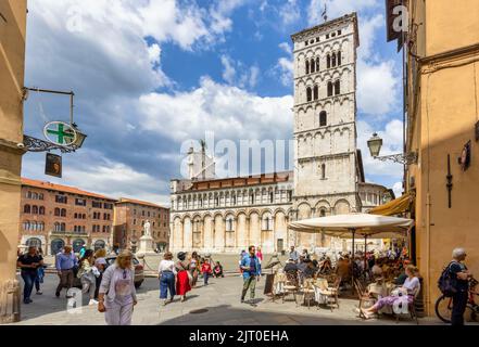 Die Basilika San Michele in Foro. Die Ursprünge der Kirche gehen auf das Jahr 795 n. Chr. zurück, als sie über den Ruinen des Forum Romanum erbaut wurde ( Stockfoto