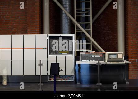 Oslo, Norwegen. 01. Mai 2022: Vintage UNIVAC 1108 Computer, Multiprozessor-System im Oslo Museum of Technology. Stockfoto