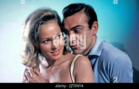 DR. NO 1962 United Artists Film mit Sean Connery und Ursula Andress Stockfoto