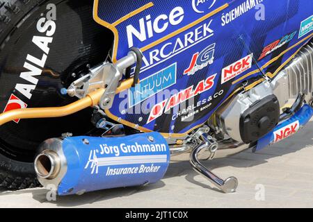 Breslau, Polen. August 27. 2022. Betard FIM Speedway GP von Polen im Olympiastadion. Abgebildet: Auspuff des Speedway-Motorrads © Piotr Zajac/Alamy Live News Stockfoto