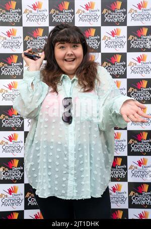 Sofie Hagen bei den Dave's Edinburgh Comedy Awards beim Edinburgh Festival Fringe. Bilddatum: Samstag, 27. August 2022. Stockfoto