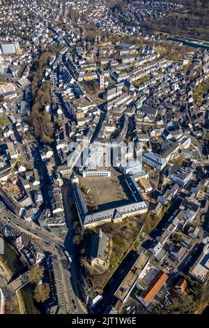 Luftaufnahme, Innenstadtansicht mit Campus der Universität Siegen - Unteres Schloss, Kaufhaus Galerie, Lutherische Nikolaikirche und Siegen-Stadt Stockfoto