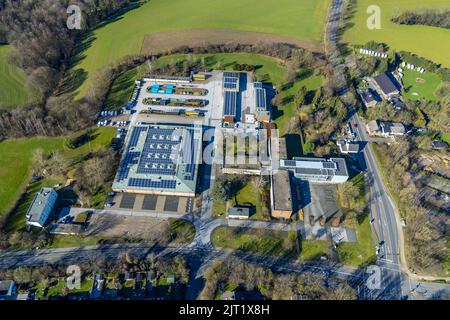 Luftaufnahme, Stadtwerke mit Sonnendach, kleiner Umstand, Velbert, Ruhrgebiet, Nordrhein-Westfalen, Deutschland, DE, Energieunternehmen, Energiesuppl Stockfoto